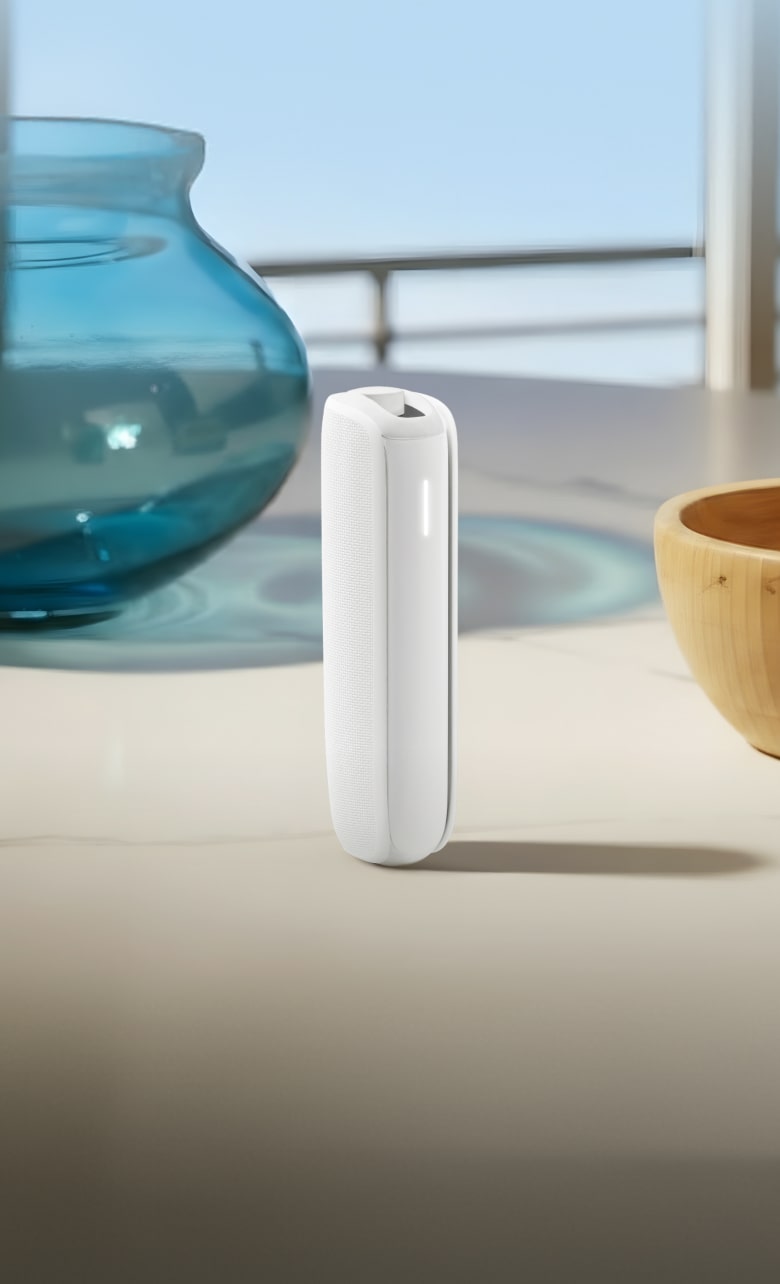 Ploom AURA (プルーム・オーラ 値段2980円)、 Ploom CUBE (プルーム